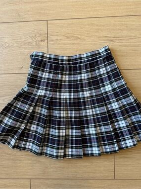 American Apparel Black & White Plaid Pleated Mini Skirt with Red Accents
